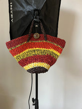 Carica l'immagine nel visualizzatore di Gallery, Borsa uncinetto
