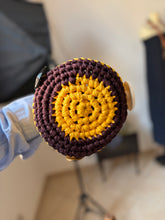 Carica l'immagine nel visualizzatore di Gallery, Borsa uncinetto