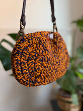 Carica l'immagine nel visualizzatore di Gallery, Pochette in cotone e lurex con tracolla a spalla