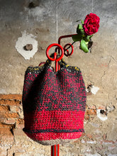 Carica l&#39;immagine nel visualizzatore di Gallery, Secchiello bag
