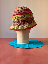 Carica l'immagine nel visualizzatore di Gallery, Cloche uncinetto in cotone
