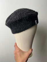 Carica l&#39;immagine nel visualizzatore di Gallery, Basco
