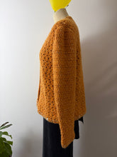 Carica l'immagine nel visualizzatore di Gallery, Cardigan uncinetto
