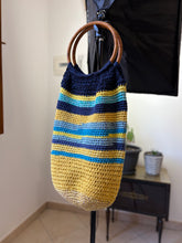 Carica l'immagine nel visualizzatore di Gallery, Secchiello bag
