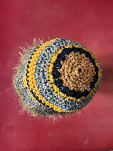 Carica l&#39;immagine nel visualizzatore di Gallery, Cloche uncinetto
