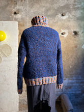 Carica l&#39;immagine nel visualizzatore di Gallery, Pullover in lana in maglia ai ferri
