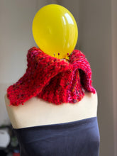 Carica l'immagine nel visualizzatore di Gallery, Scaldacollo
