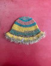 Carica l'immagine nel visualizzatore di Gallery, Cloche uncinetto in cotone
