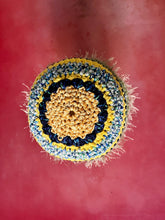 Carica l&#39;immagine nel visualizzatore di Gallery, Cloche uncinetto
