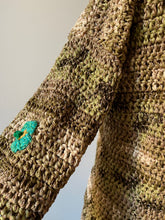 Carica l'immagine nel visualizzatore di Gallery, Pullover uncinetto con applicazioni
