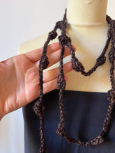 Carica l'immagine nel visualizzatore di Gallery, Collana Ambra in lana
