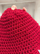 Carica l'immagine nel visualizzatore di Gallery, Cloche uncinetto in cotone bordeaux
