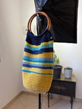 Carica l'immagine nel visualizzatore di Gallery, Secchiello bag
