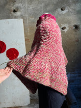 Carica l&#39;immagine nel visualizzatore di Gallery, Poncho in lana
