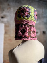 Carica l'immagine nel visualizzatore di Gallery, Balaclava in lana
