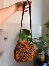 Carica l'immagine nel visualizzatore di Gallery, Pochette in cotone e lurex con tracolla a spalla
