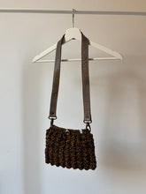 Carica l'immagine nel visualizzatore di Gallery, Pochette noccioline in cotone con tracolla in pelle
