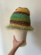 Carica l'immagine nel visualizzatore di Gallery, Cloche uncinetto in cotone
