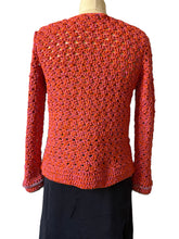 Carica l'immagine nel visualizzatore di Gallery, Pullover uncinetto

