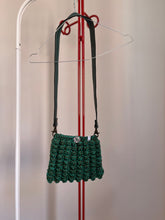 Carica l'immagine nel visualizzatore di Gallery, Pochette noccioline in cotone con tracolla
