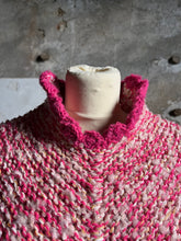 Carica l&#39;immagine nel visualizzatore di Gallery, Poncho in lana
