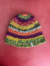 Carica l&#39;immagine nel visualizzatore di Gallery, Cloche uncinetto
