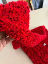 Carica l'immagine nel visualizzatore di Gallery, Sciarpa uncinetto
