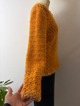 Carica l'immagine nel visualizzatore di Gallery, Cardigan uncinetto
