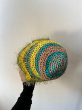 Carica l'immagine nel visualizzatore di Gallery, Cloche uncinetto in cotone
