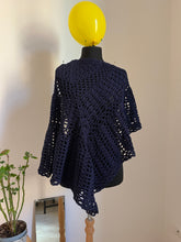 Carica l'immagine nel visualizzatore di Gallery, Scialle/pareo
