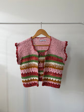 Carica l'immagine nel visualizzatore di Gallery, Gilet uncinetto in cotone
