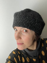 Carica l&#39;immagine nel visualizzatore di Gallery, Basco
