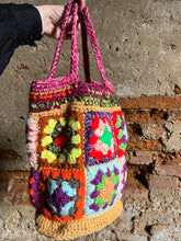 Carica l&#39;immagine nel visualizzatore di Gallery, Secchiello bag
