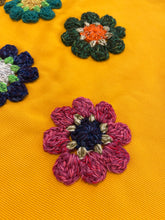 Carica l&#39;immagine nel visualizzatore di Gallery, Borsa in tessuto con applicazioni
