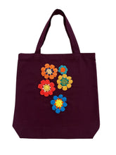 Carica l&#39;immagine nel visualizzatore di Gallery, Borsa in tessuto con applicazioni
