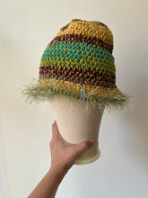 Carica l'immagine nel visualizzatore di Gallery, Cloche uncinetto in cotone
