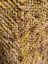 Carica l'immagine nel visualizzatore di Gallery, Poncho in lana
