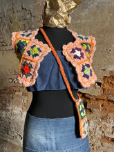 Carica l'immagine nel visualizzatore di Gallery, Coprispalle in lana
