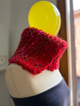 Carica l'immagine nel visualizzatore di Gallery, Scaldacollo
