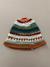 Carica l'immagine nel visualizzatore di Gallery, Cloche uncinetto in cotone
