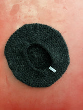 Carica l&#39;immagine nel visualizzatore di Gallery, Basco
