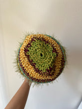 Carica l'immagine nel visualizzatore di Gallery, Cloche uncinetto in cotone
