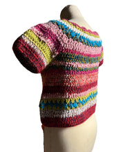 Carica l&#39;immagine nel visualizzatore di Gallery, Top uncinetto
