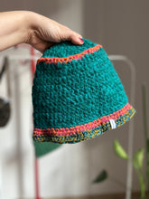 Carica l&#39;immagine nel visualizzatore di Gallery, Top hat in lana
