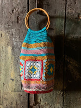 Carica l&#39;immagine nel visualizzatore di Gallery, Secchiello bag
