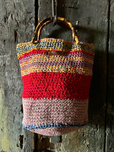 Carica l&#39;immagine nel visualizzatore di Gallery, Secchiello bag
