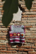 Carica l'immagine nel visualizzatore di Gallery, Gilet uncinetto
