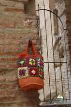 Carica l&#39;immagine nel visualizzatore di Gallery, Secchiello bag
