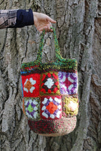 Carica l&#39;immagine nel visualizzatore di Gallery, Secchiello bag
